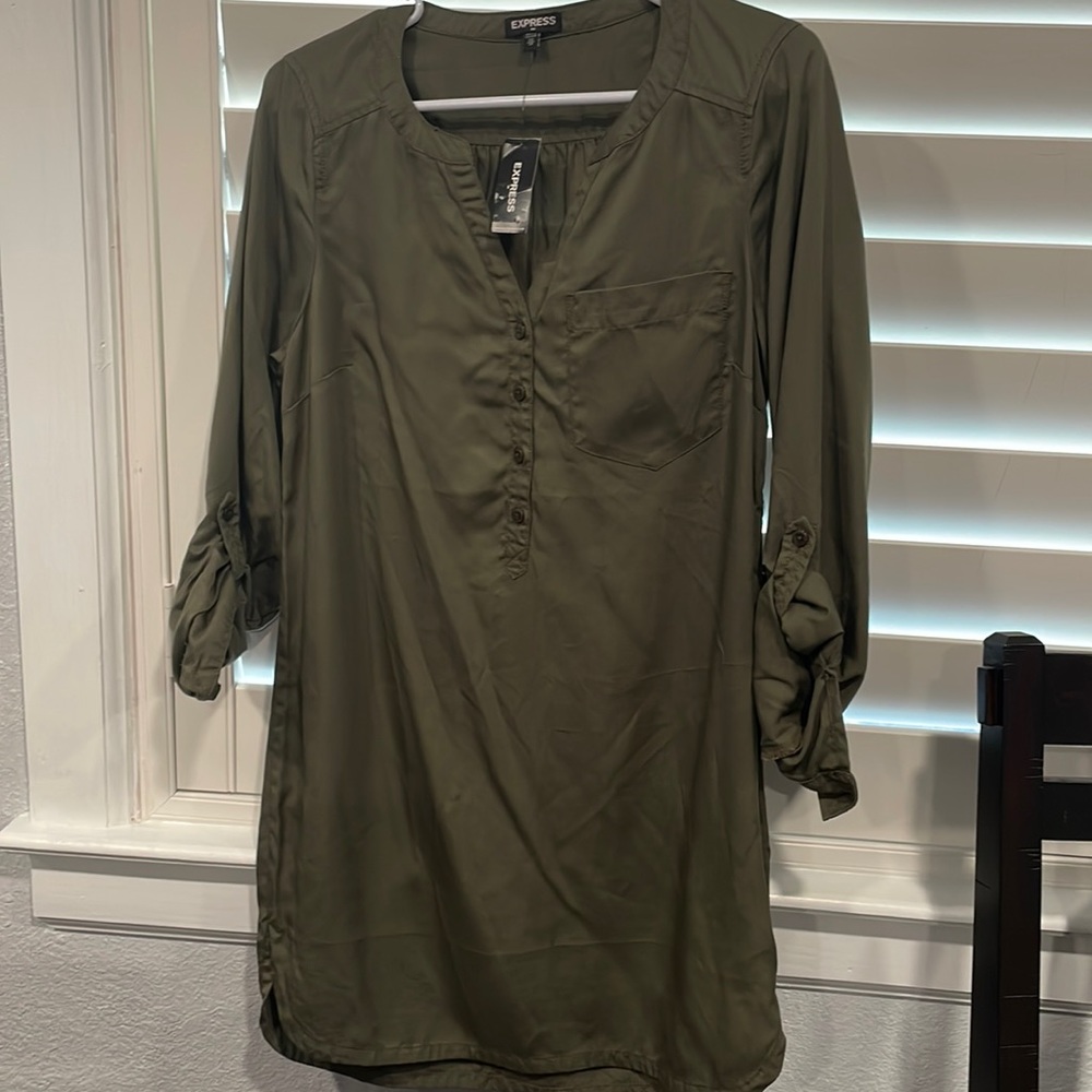 express long blue denim shirt 1/4 button long sleeve women ca green